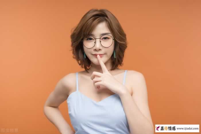 女人的这些“白痴”行为,别表现在男人面前_情感