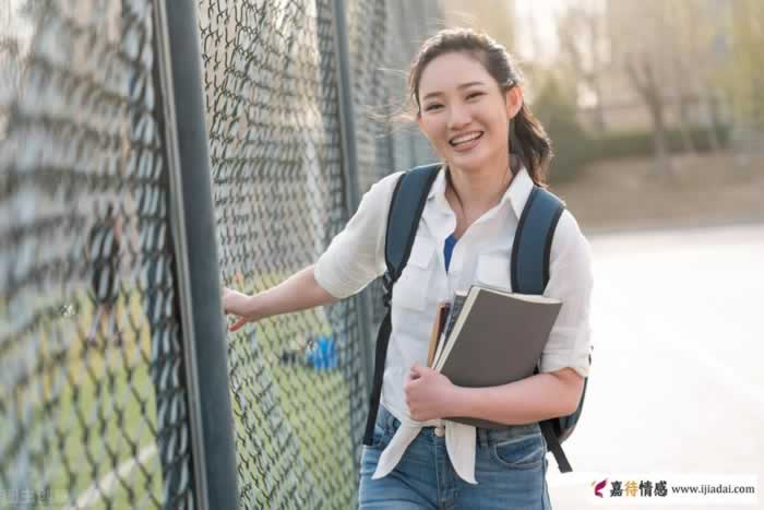 女人用这3句话调侃你，一定是喜欢上你了_情感