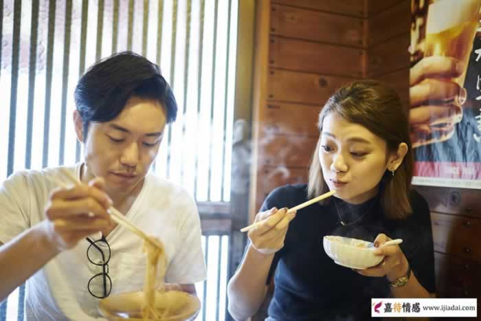 男人到了中年，有钱已经不流行了，这些更容易让女人着迷_情感