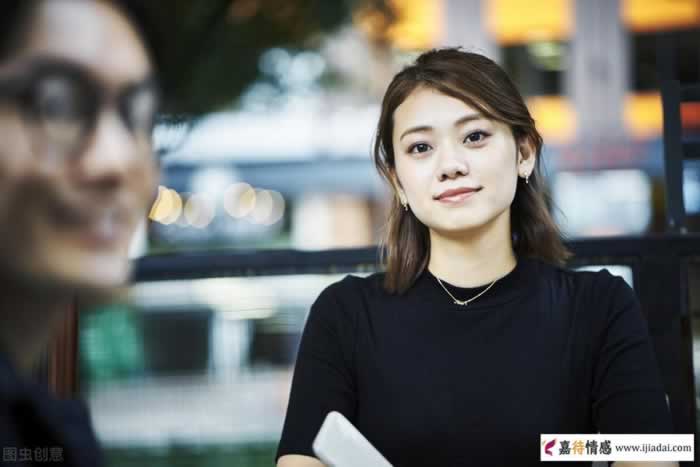 男人到了中年，有钱已经不流行了，这些更容易让女人着迷_情感