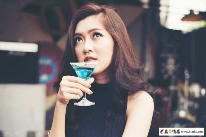 女人过60岁以后,对男人还有想法吗?_情感