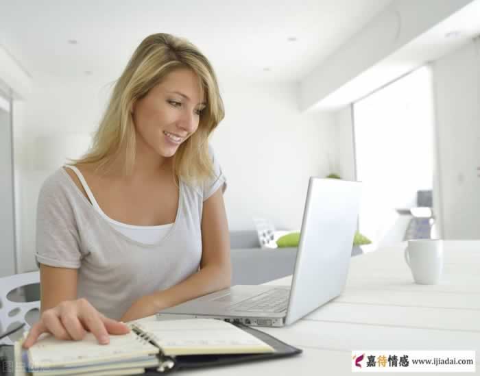 跟中年女人约会,浪漫已过时,现在流行这3种状态_情感