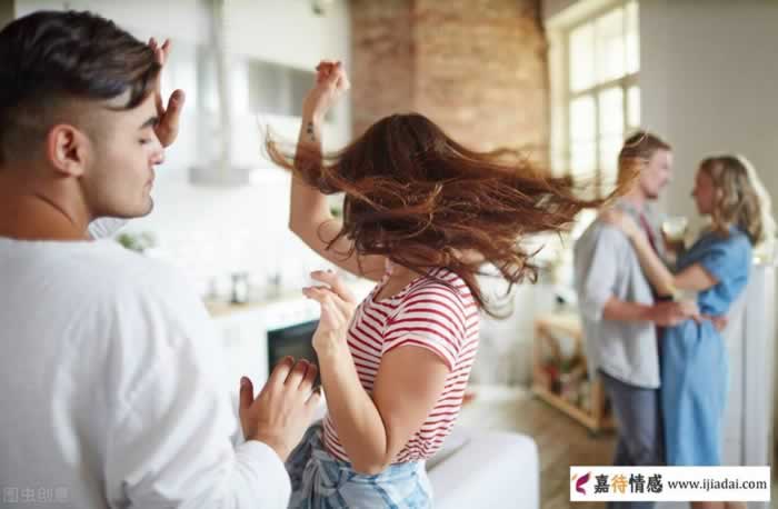 初次约会不冷场,这2个话题“妙不可言”_情感