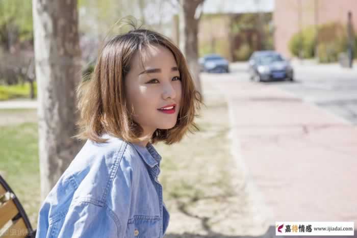 女人叫你“哥”,多半是在告诉你这2个意思_情感