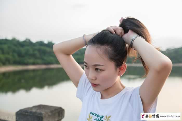 哪种女人,你不联系,她就不主动?_情感
