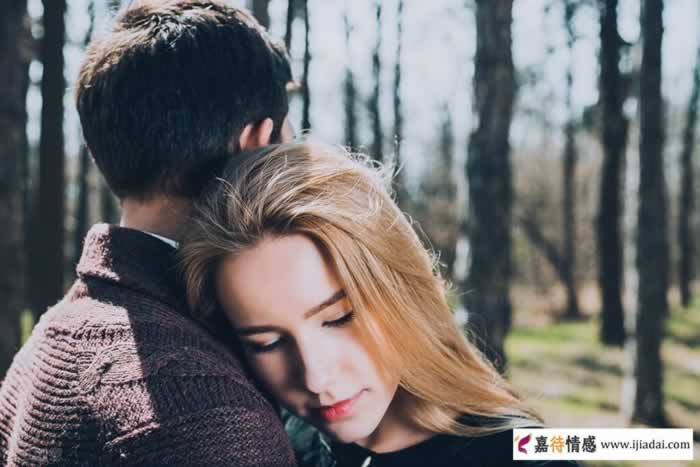 最痴情的2种女人，一辈子只想谈一次恋爱_情感