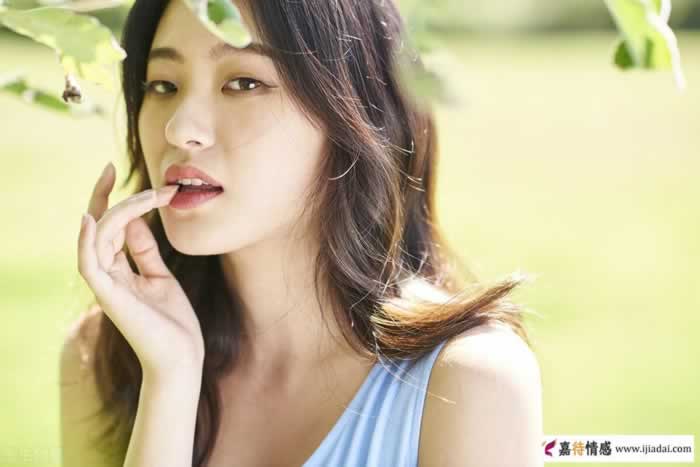 最不值钱的2种女人,长得再漂亮都没有用_情感