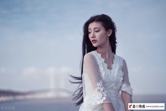 两性发生关系时，女人最掉价的2种行为，希望你没有_情感