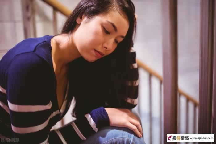 不管夫妻还是情人，男人一旦不爱，会有2个明显的标志_情感