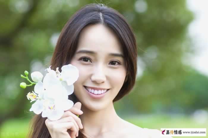 出轨离异少妇，30万打水漂，死死地被套牢_情感