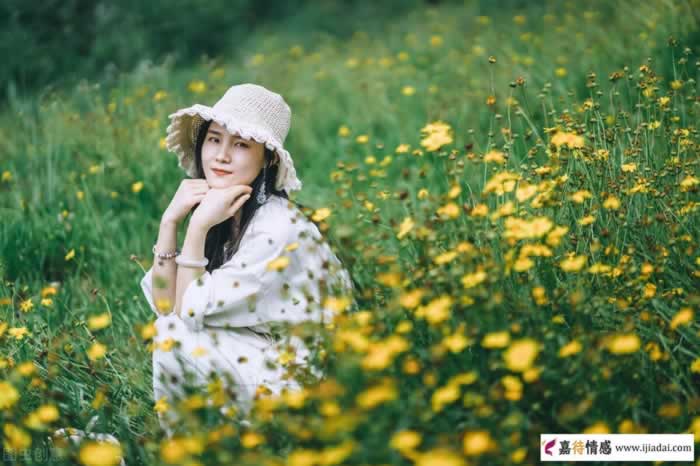 女人的哪些举动，是在暗示要你主动追求她？_情感