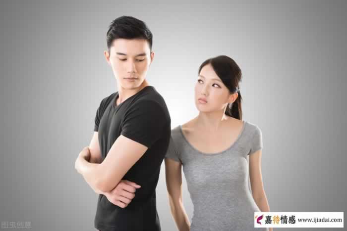 离异喜欢“沾花惹草”的男人，最爱玩的就是套路_情感