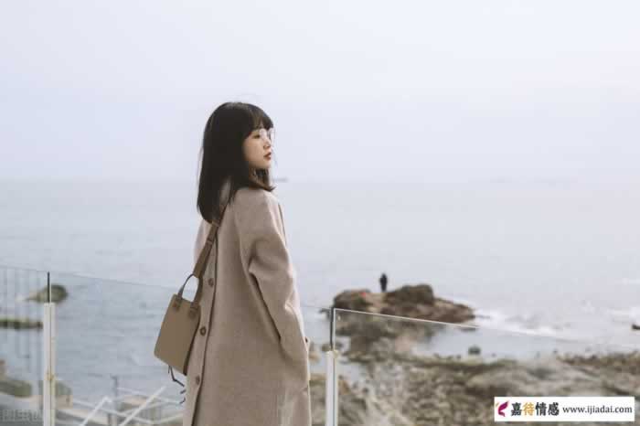 让男人捧在手心里的女人,有3张“王牌”_情感