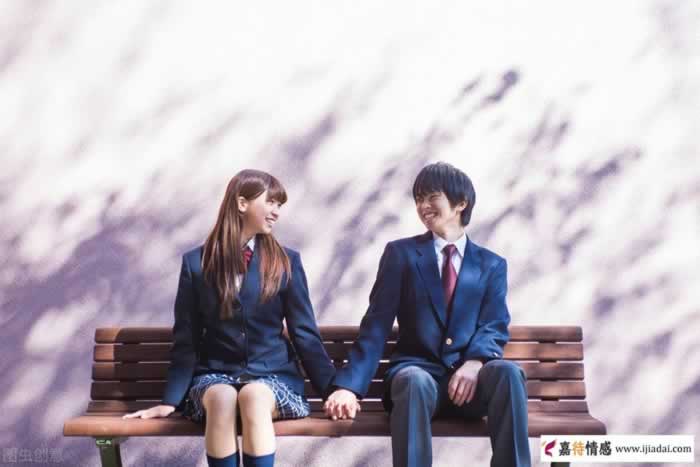 为什么女人花自己挣的钱买东西,男朋友还不高兴?_情感
