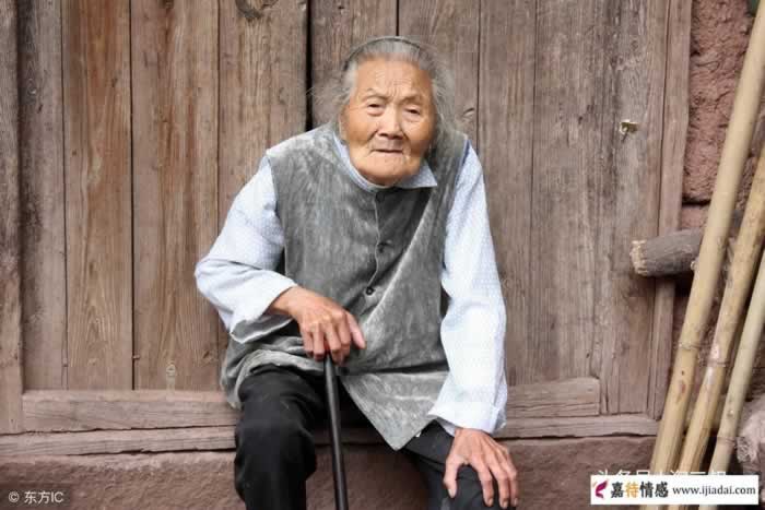 没有什么比老，更让人悲伤！_情感