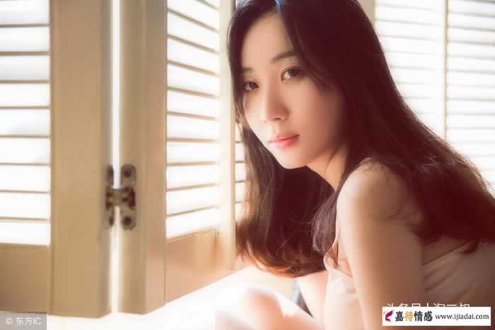 陌生男人打给老婆的电话,你会偷听吗?_情感