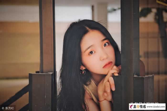 陌生男人打给老婆的电话,你会偷听吗?_情感
