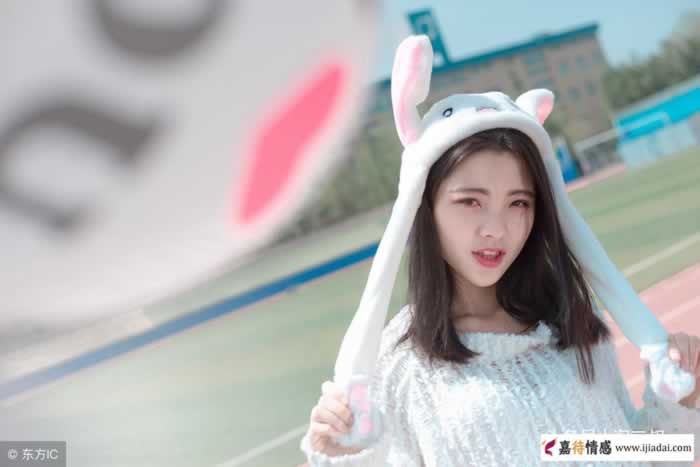 美女,对一个男人的刺激有多大?_情感