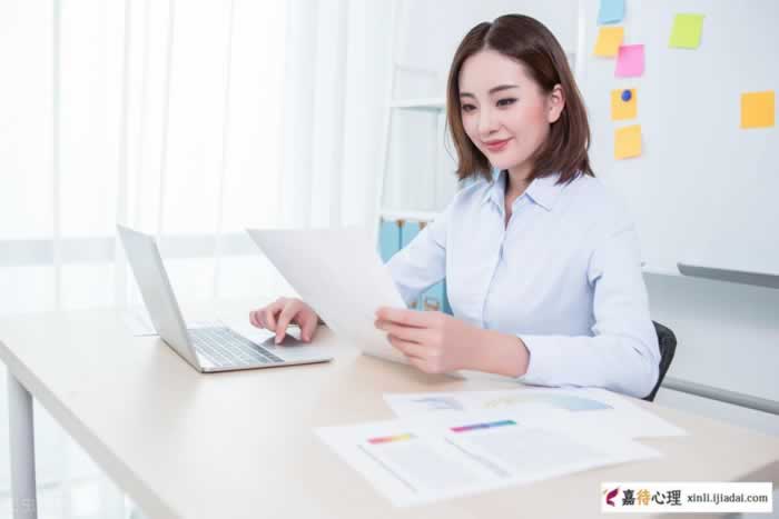 女人过了30岁，得拥有这两样东西，会让你活得更漂亮_情感