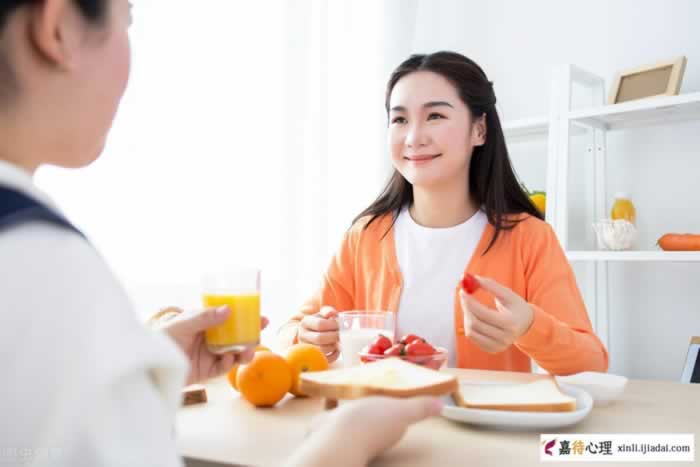 女人过了30岁，得拥有这两样东西，会让你活得更漂亮_情感