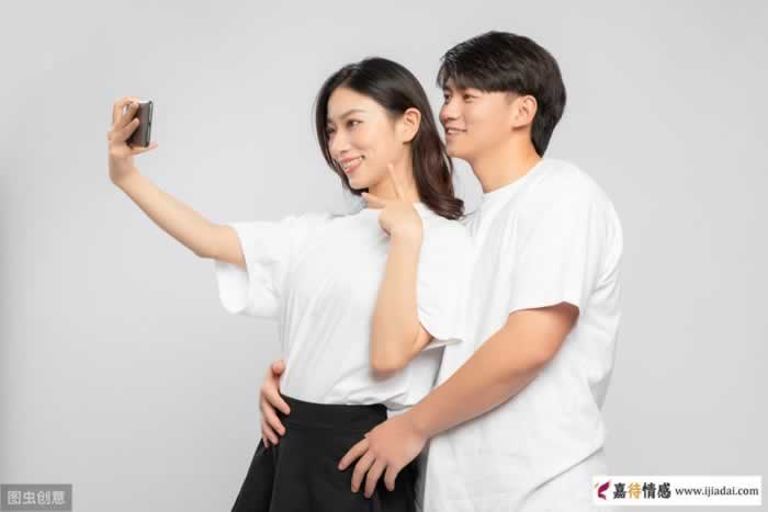 异性之间聊天的时候,男人越是这么夸女人女人心里越高兴_情感
