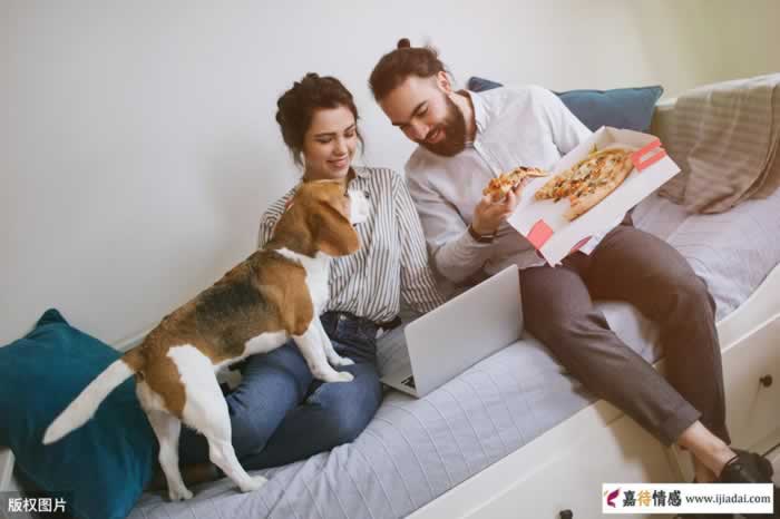 女人说我饿了情商高的男人，不是只会带女人吃东西_情感