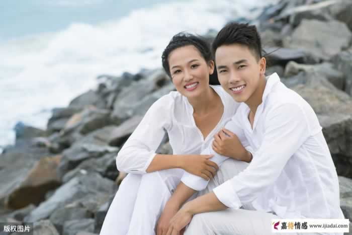 步入中年的男人哪怕再孤寂,实在没必要和这些人联系_情感