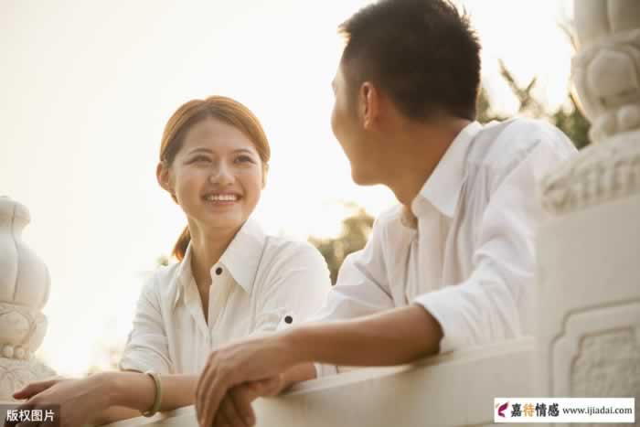 女人再怎么矜持也拒绝不了男人这4点魅力,年龄大也一样受欢迎_情感