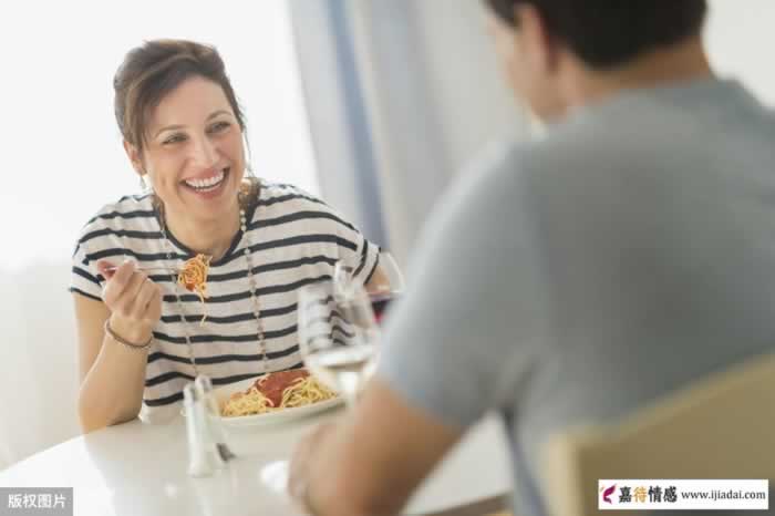 女人动情时的几个明显表现,看看身边的她是否对你已动情_情感