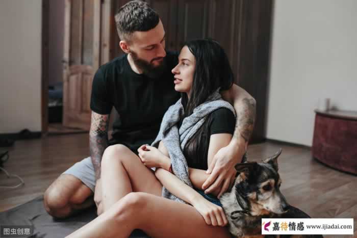 男人的这些不规矩行为很多女人喜欢,特别是中年女人_情感