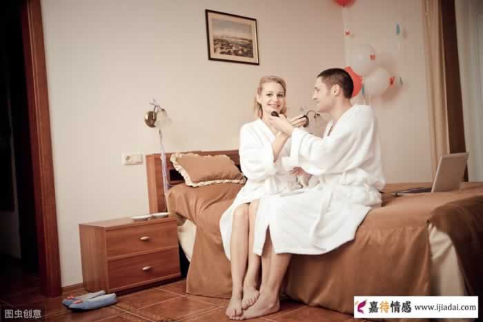 男人婚外情的对象为什么会让女人感觉很俗？_情感