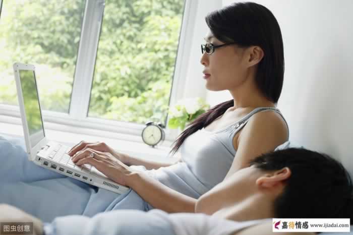 中年女人这四种行为会牢牢锁住男人心,让他一辈子离不开你_情感
