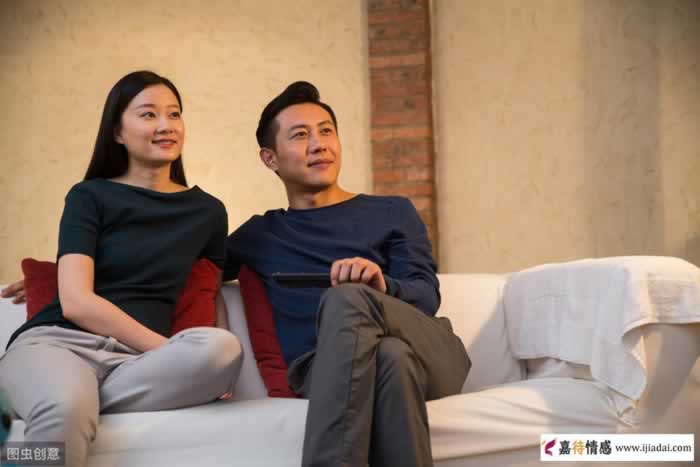 异性相处时,暧昧悄然而至的5种迹象你们都有吗?_情感