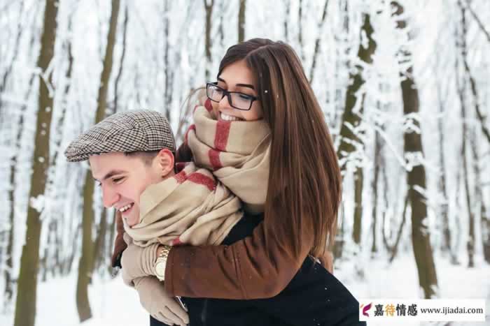 中年男人的哭诉：娶一个漂亮老婆不要彩礼不要房婚后苦不堪言_情感