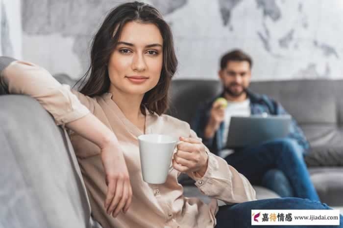 你是怎么发现老公变心的?这3个女人说了难以启齿的心里话_情感