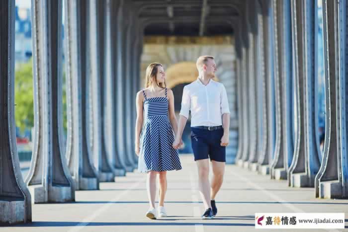 男人有了婚外情后不会直接和妻子说离婚,但会用这4个套路逼你_情感