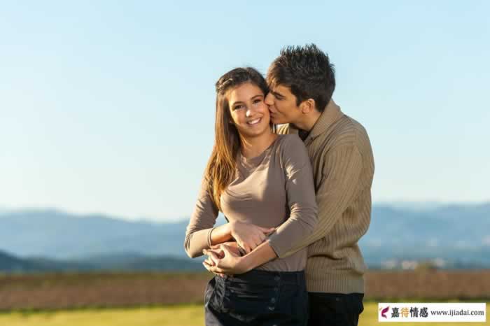 为什么男人到中年,总想谈一次婚外“恋爱”?_情感