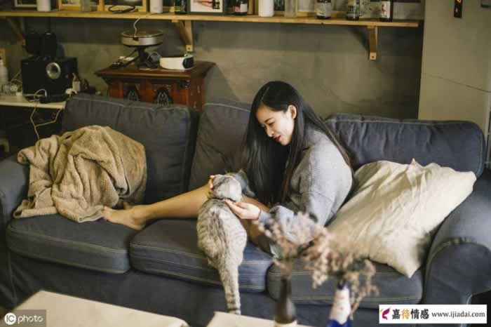 女的是不是对你有意思，一言便可试探，不行就五言_情感