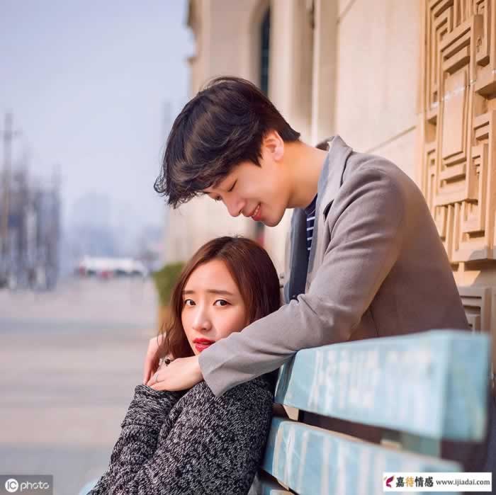 多“情”的女人，无需试探，观察微信这三个地方就能找到答案_情感