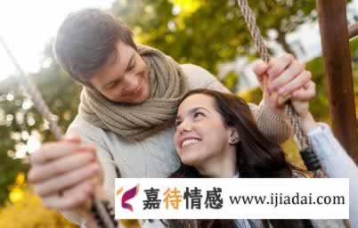 男人别只会“亲亲抱抱”,女生更喜欢五个动作,不妨试试_情感