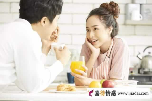 男人要懂:女人想你到极致后,这三句话才会“脱口而出”_情感