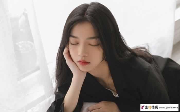 女人一生中会遇到很多男人，然而她最爱的人是这个他_情感