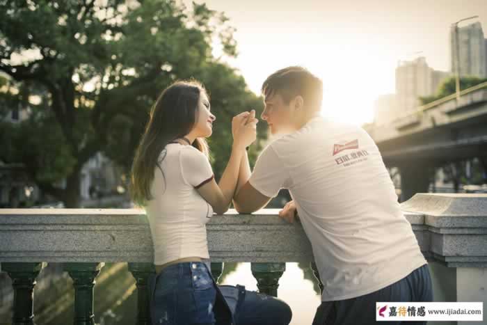 恋人之间不用AA，聪明的女人都这样做，给足了男人面子_情感