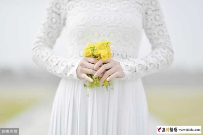 离了婚的女人们，不要再一个人煎熬，请相信还有爱情_情感