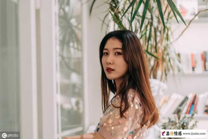 情感专家告诉你:不做傻女人,这样对你的男人值得你爱_情感