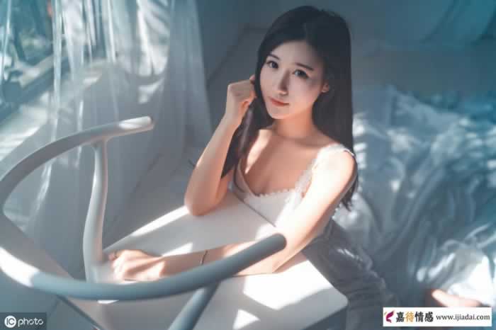 如何优雅地和男人谈钱_情感