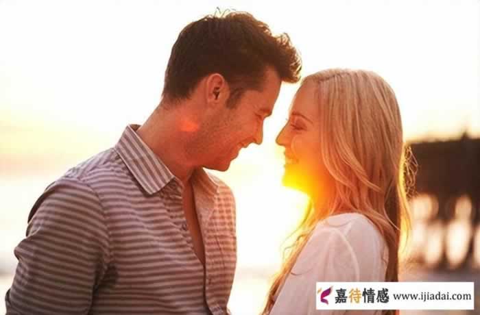 发现丈夫出轨了该怎么和他谈：妻子高情商的做法_情感