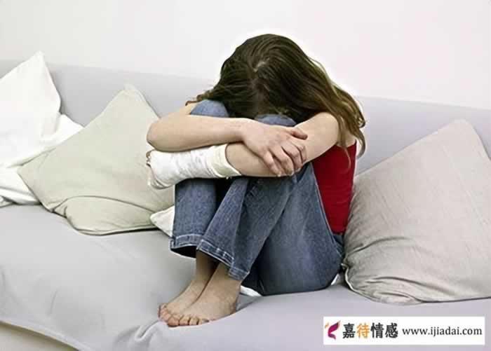 女人爱你的表现有哪些：女人爱你的10种表现_情感