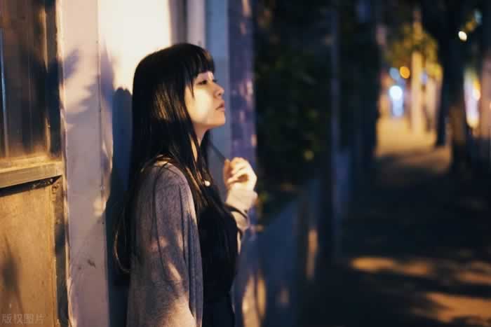 分手后能等到前任回心转意吗？怎么快点走出来？别自欺欺人_情感