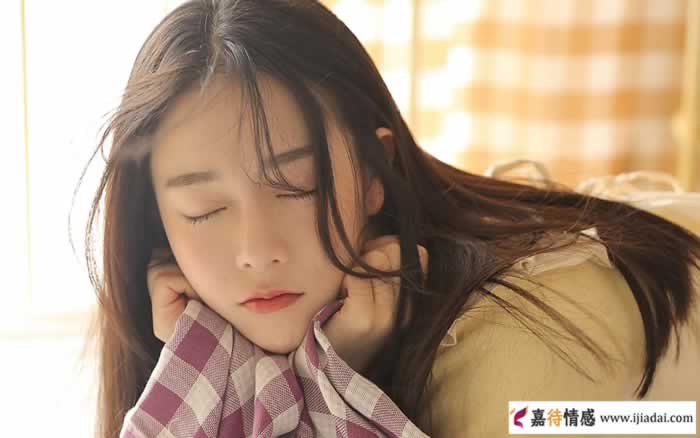 爱你入骨的女人,与嘴上爱你的女人,在爱你时有什么区别?_情感